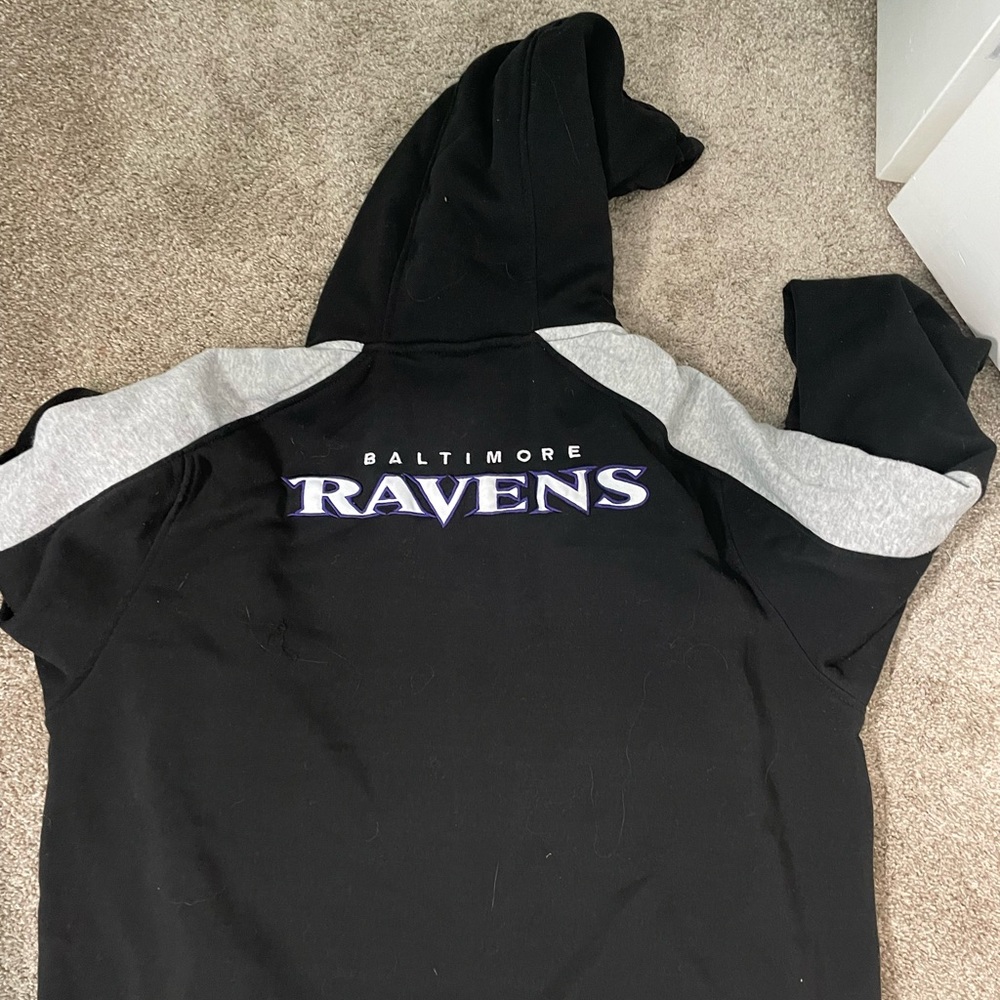 ravens zip up